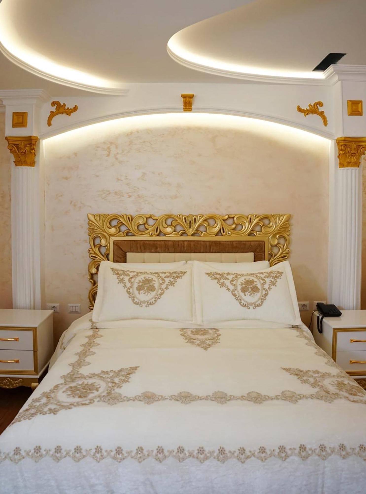 Hotel Eiffel Yrshek Luaran gambar