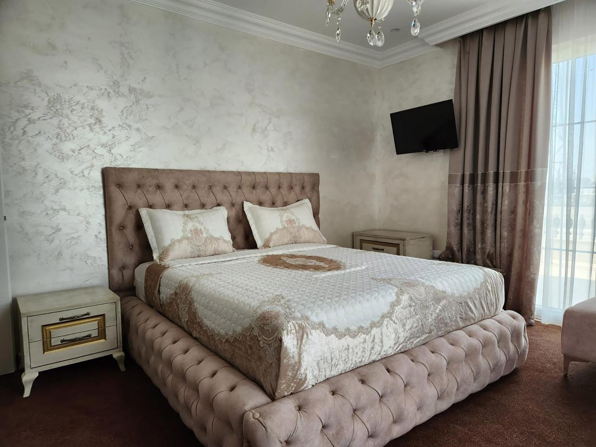 Hotel Eiffel Yrshek Luaran gambar