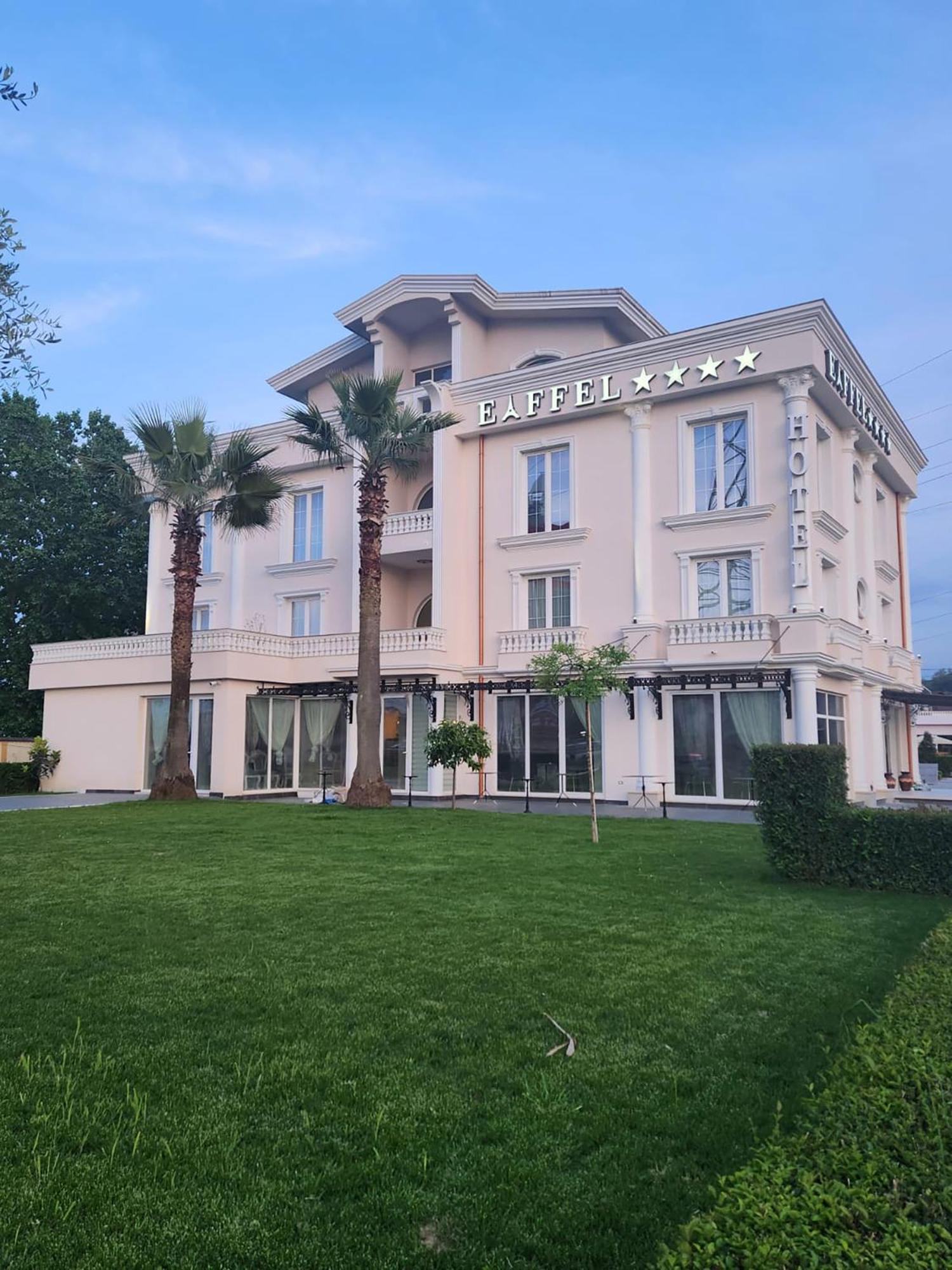 Hotel Eiffel Yrshek Luaran gambar