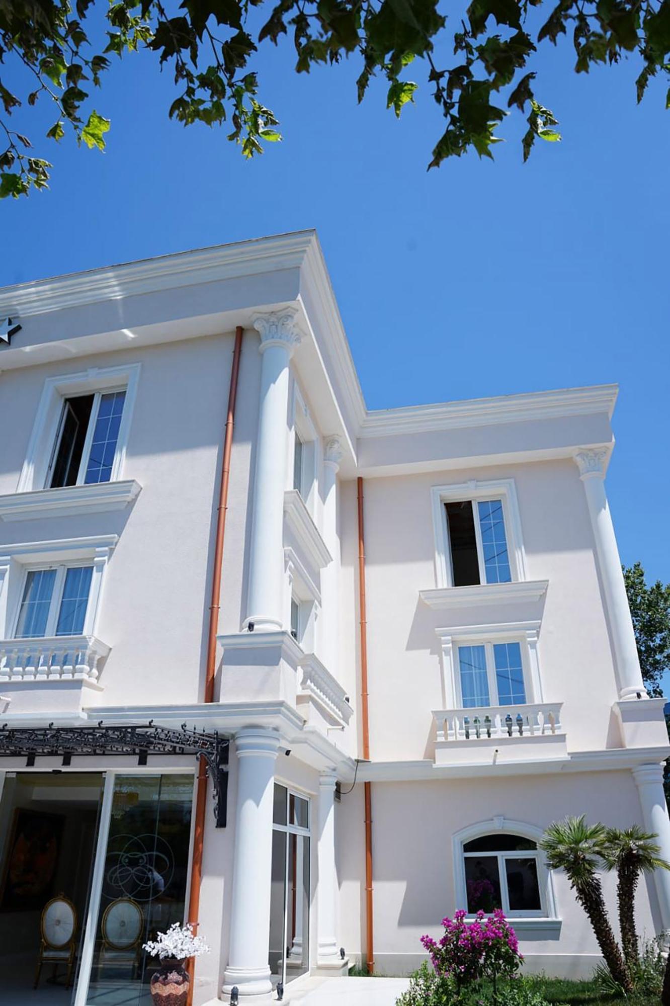 Hotel Eiffel Yrshek Luaran gambar