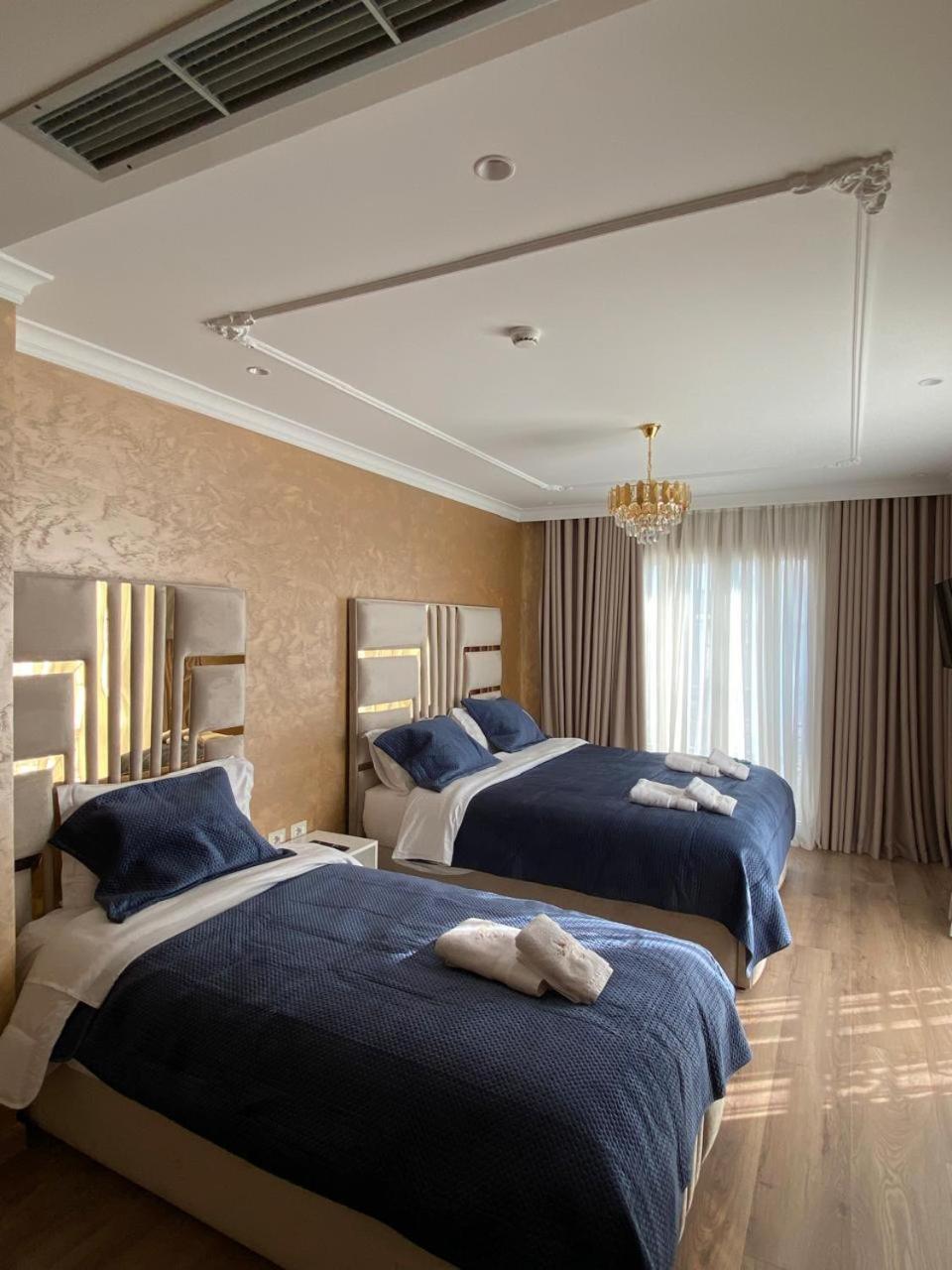 Hotel Eiffel Yrshek Luaran gambar